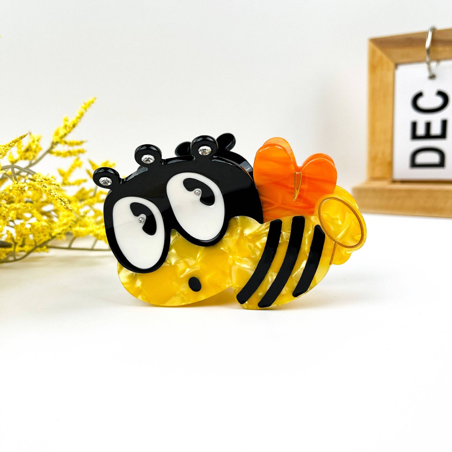 Busy Little Bee Cartoon Acetate Insect Hair Claw Clip: Yellow