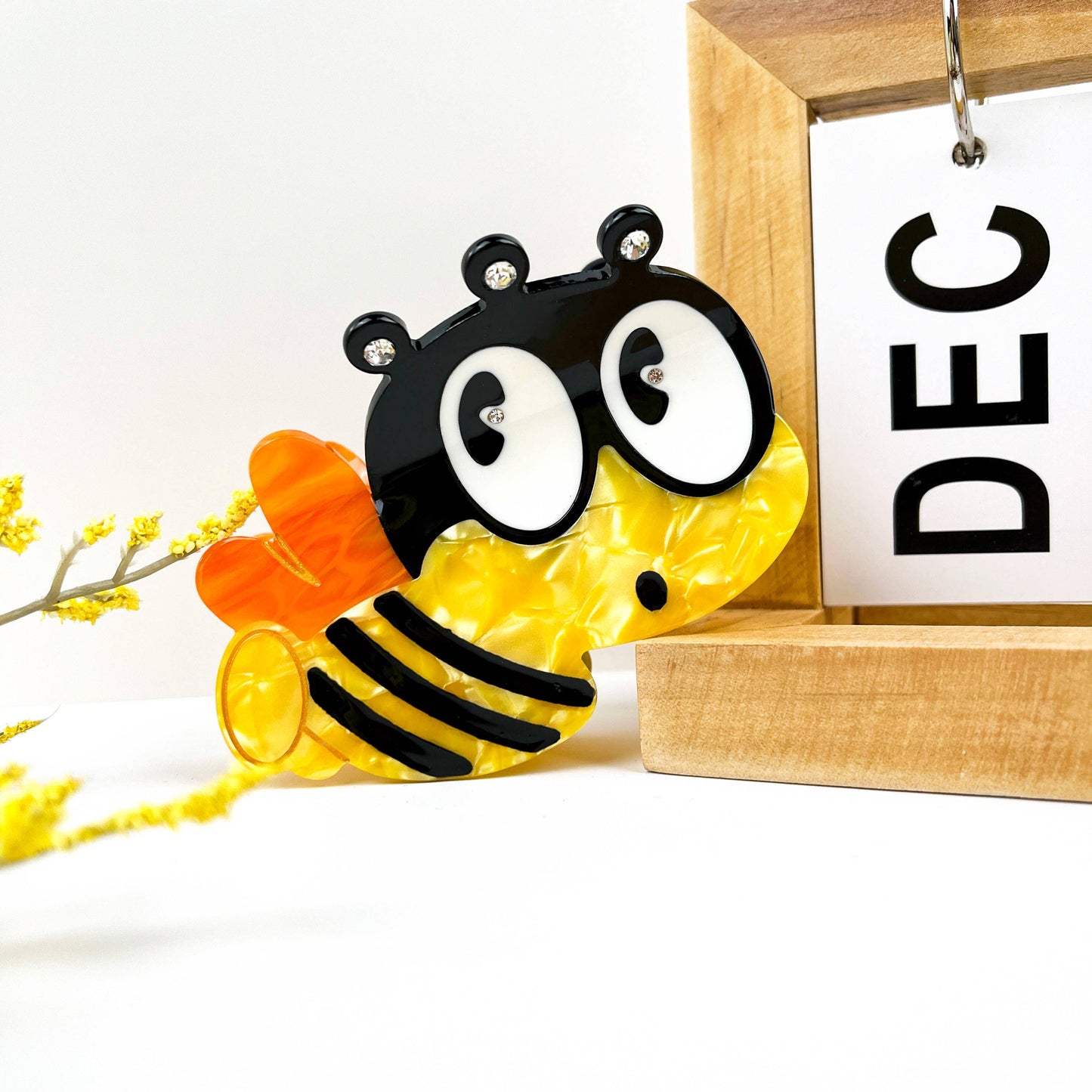 Busy Little Bee Cartoon Acetate Insect Hair Claw Clip: Yellow