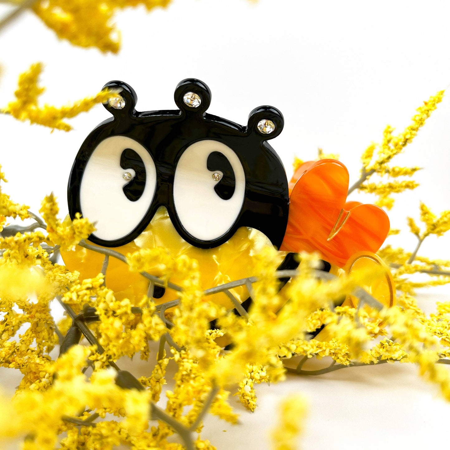 Busy Little Bee Cartoon Acetate Insect Hair Claw Clip: Yellow
