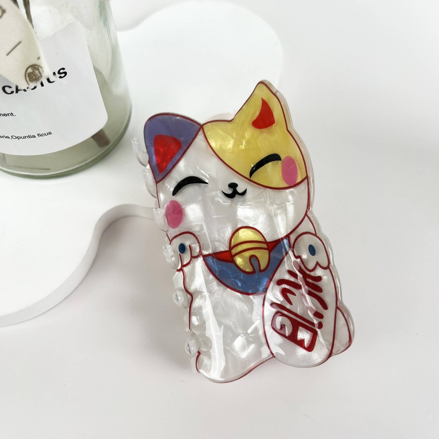 Japanese Lucky Cat Acrylic Hair Clip: White