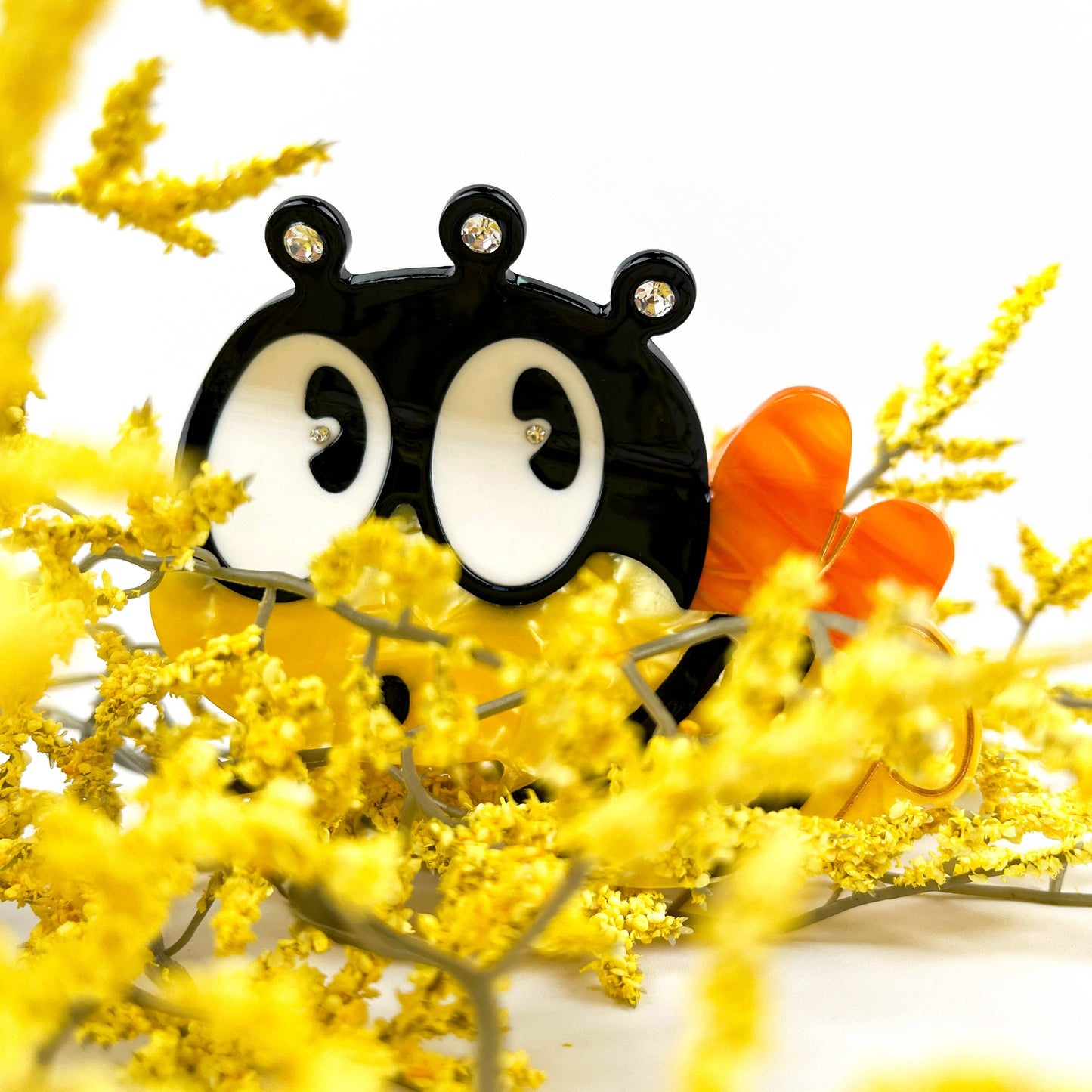 Busy Little Bee Cartoon Acetate Insect Hair Claw Clip: Yellow