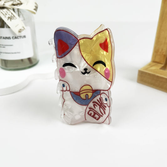 Japanese Lucky Cat Acrylic Hair Clip: White