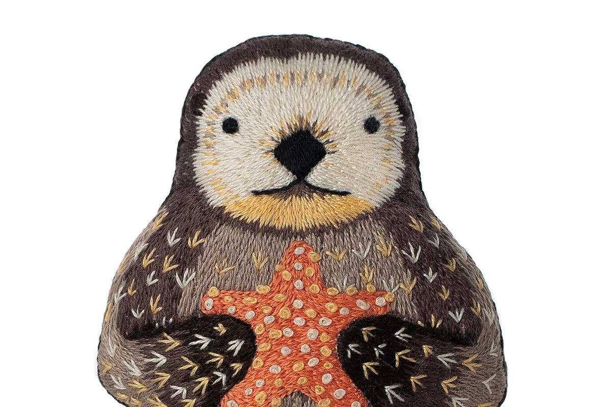 Otter - Embroidery Kit