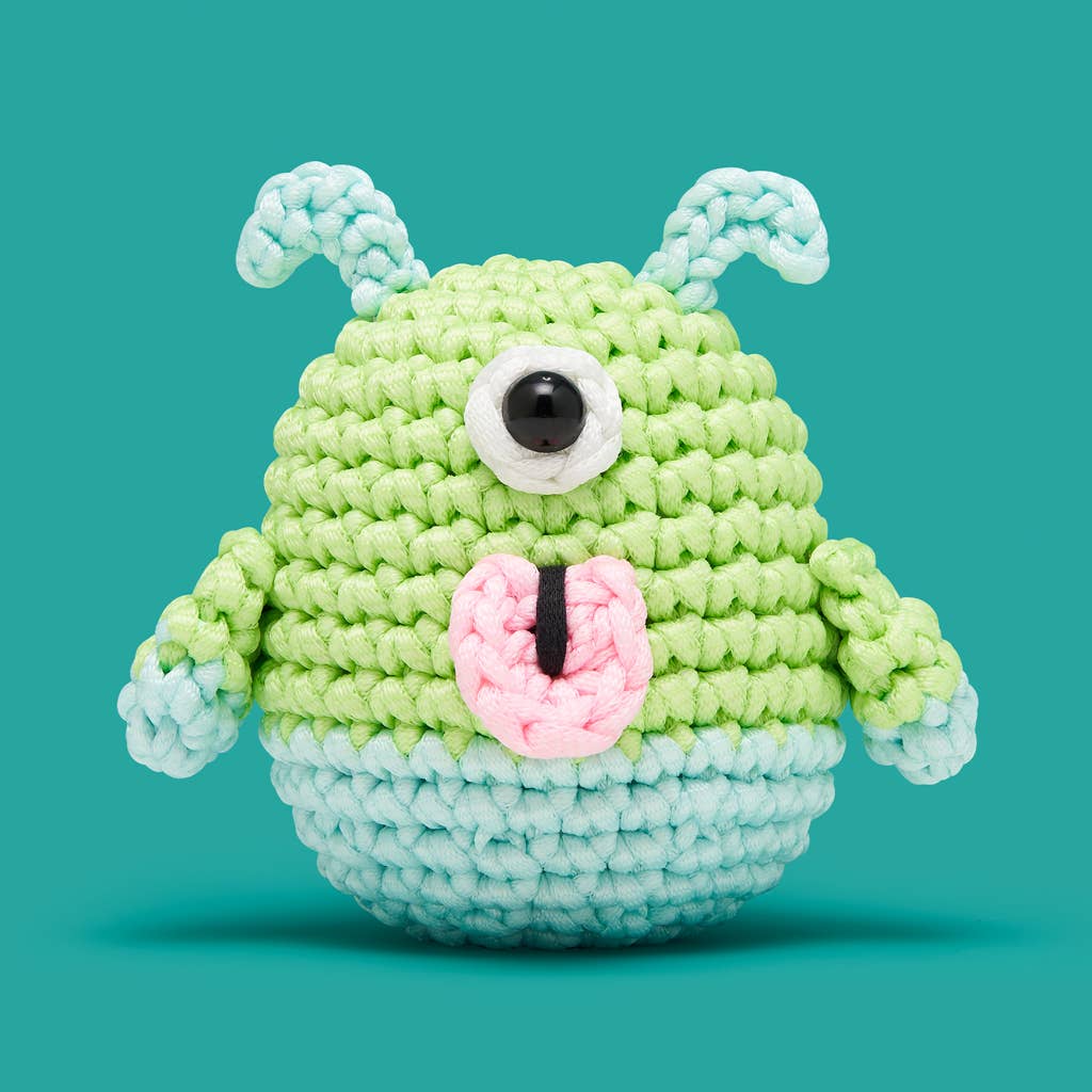 Zorp the Martian Crochet Kit (Glow In The Dark)